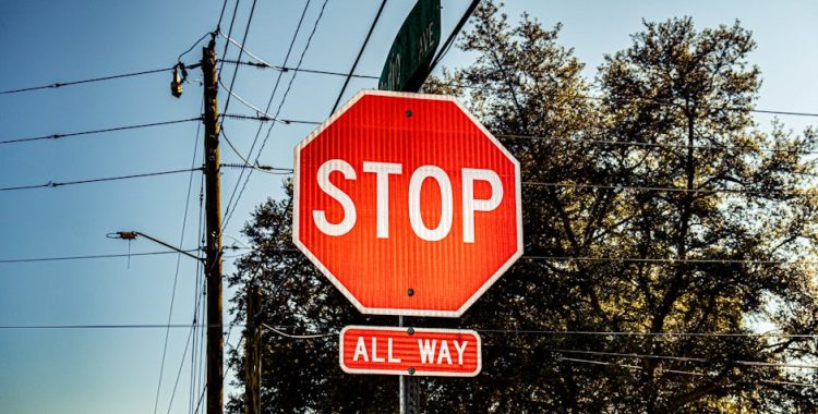 4-way stop intersection - 4 way stop rules